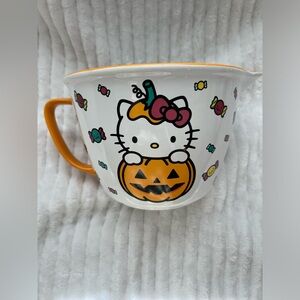 Hello Kitty Sanrio Mixing Bowl